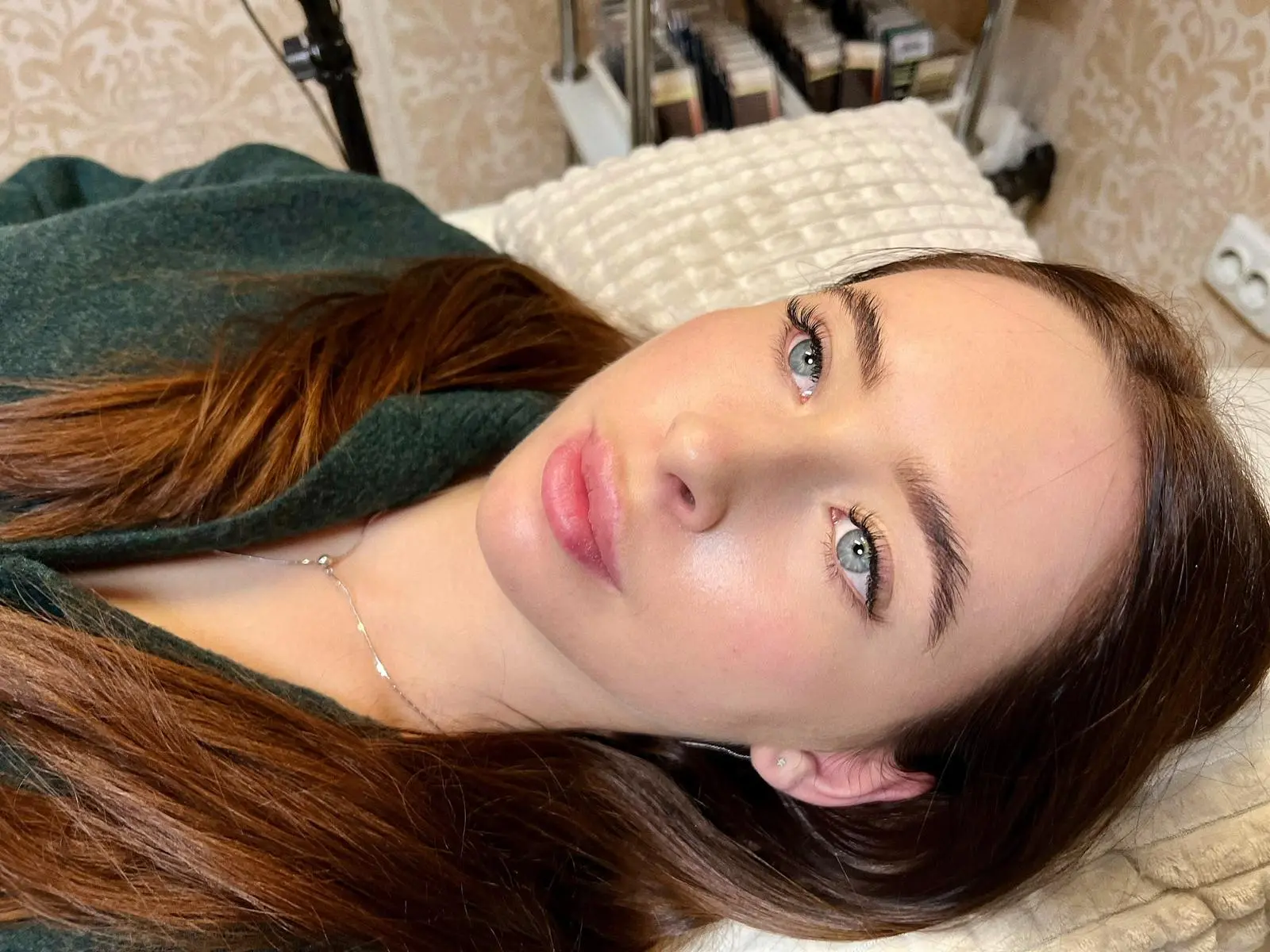 Eyebrow Shaping  &amp; Tint​
